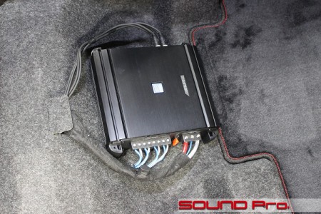 ノートにアルパインのMRV-F300を取り付けました